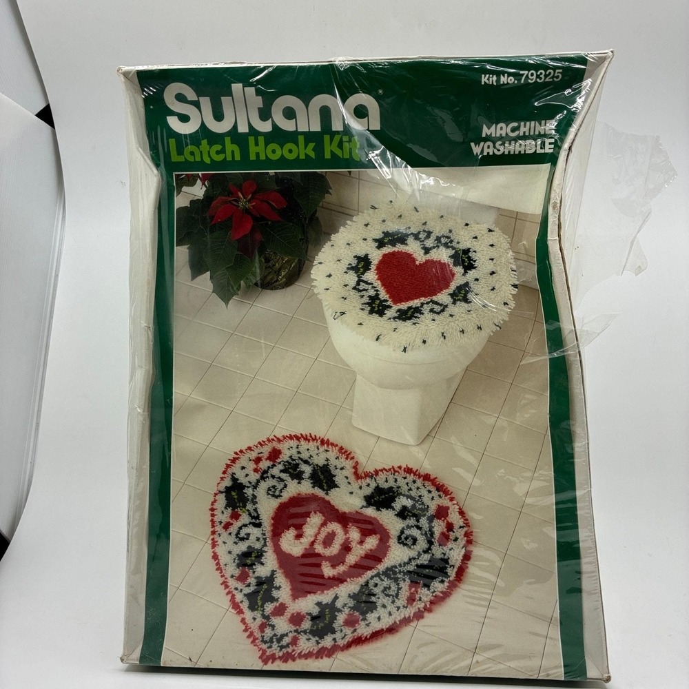 Sultana Latch Hook Kit 79325 Joy bath ensemble Christmas rug and lid cover NOS - Picture 1 of 6